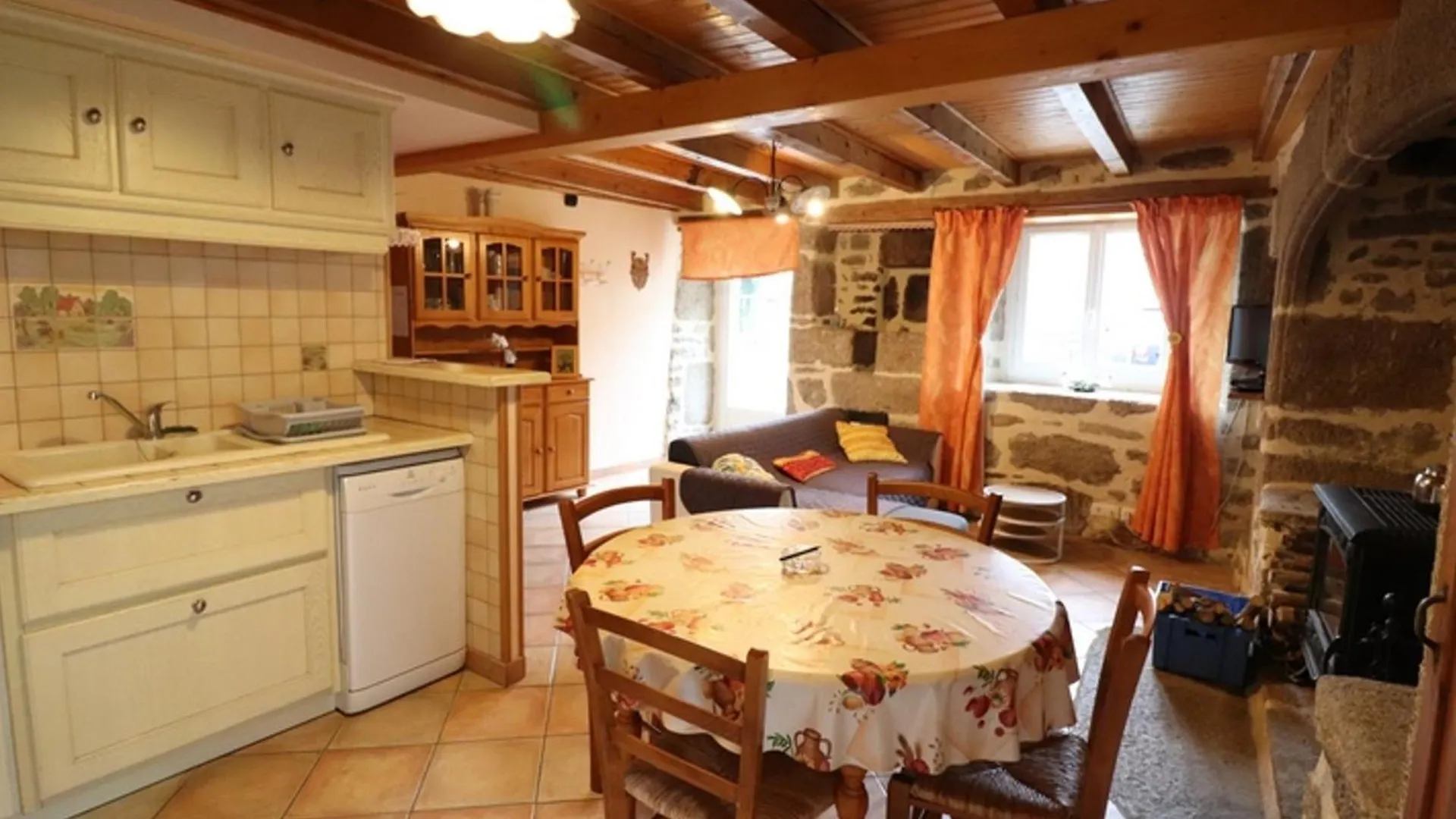 Charmante Maison Renovee Avec Jardin, Cheminee Et Equipements Modernes - 4 Pers. - Fr-1-742-243 Arcomie France